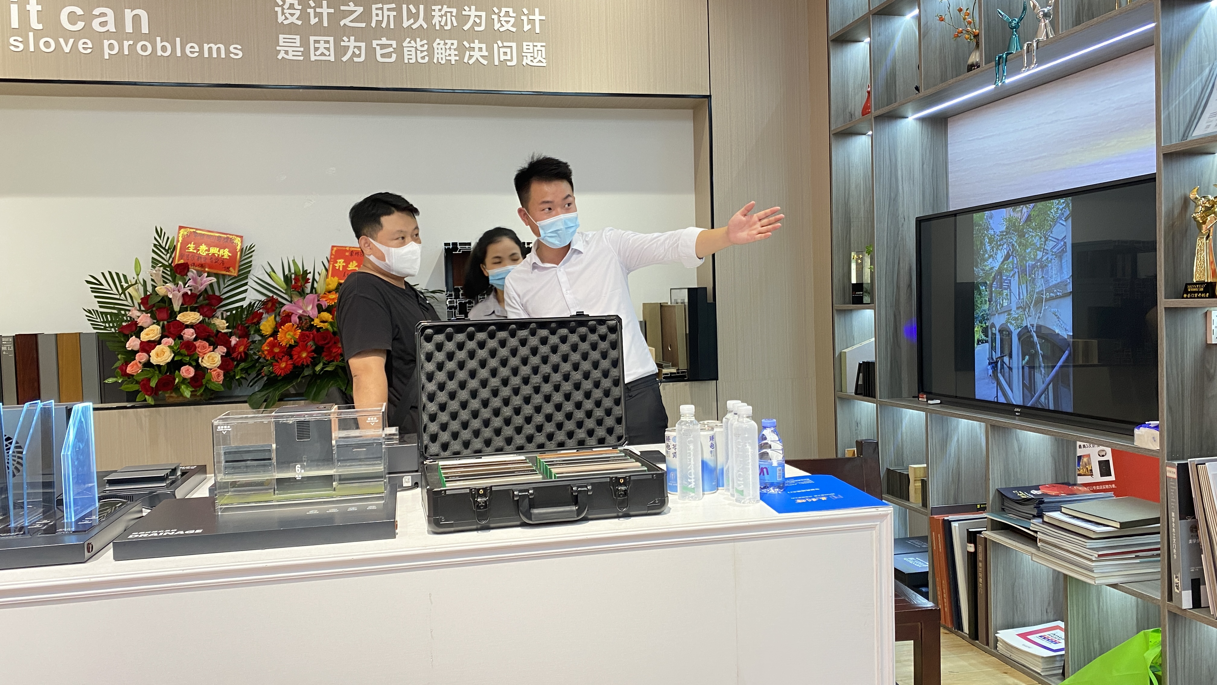 耀世啟航 | 蒙特歐門(mén)窗鶴山旗艦店盛大開(kāi)業(yè) 
